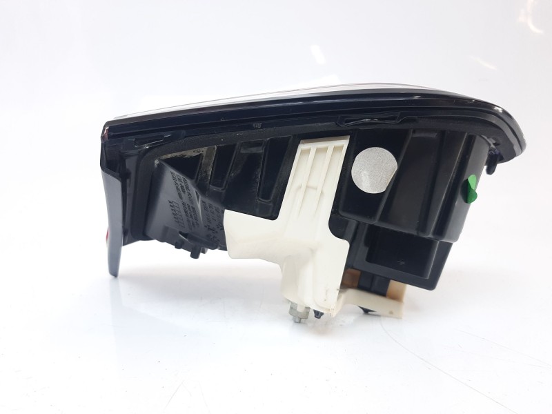 Recambio de piloto trasero izquierdo interior para maserati ghibli iii (m157) 3.0 referencia OEM IAM 6701596980 6701596980 