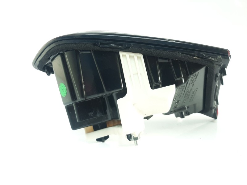 Recambio de piloto trasero derecho interior para maserati ghibli iii (m157) 3.0 referencia OEM IAM 6701596970 6701596970 