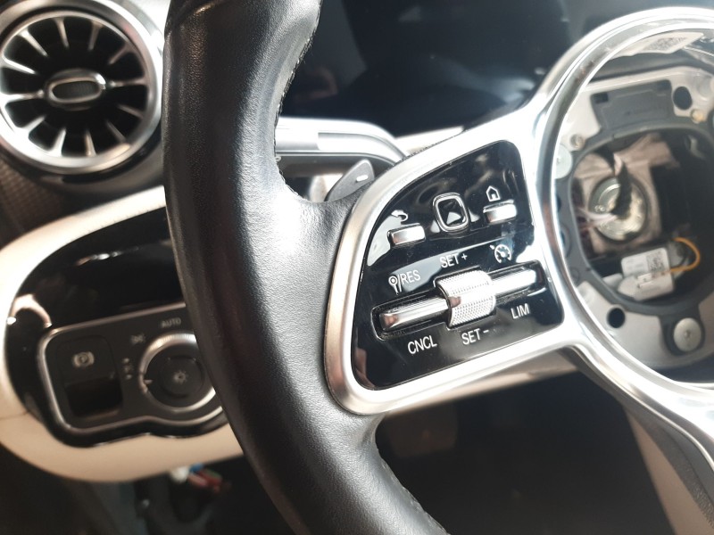 Recambio de volante para mercedes-benz cla-klasse (bm 118) cla 180 (118.384) referencia OEM IAM   