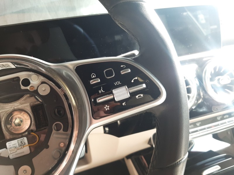 Recambio de volante para mercedes-benz cla-klasse (bm 118) cla 180 (118.384) referencia OEM IAM   