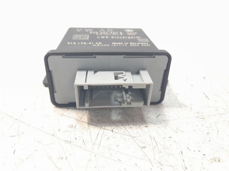 Recambio de centralita faros xenon para audi q3 (8ug) attraction quattro referencia OEM IAM 8X0907357E 8X0907357B 