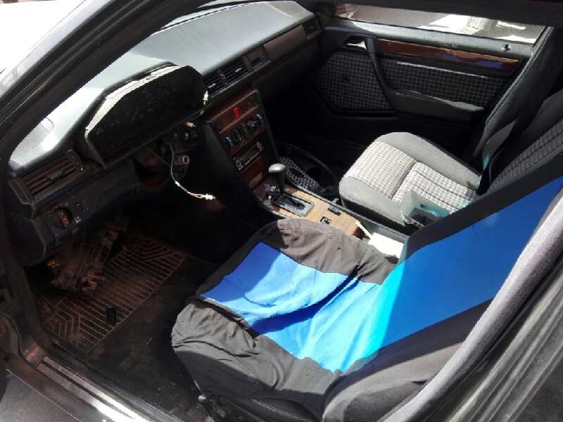 mercedes-benz clase e (w124) berlina del año 1994