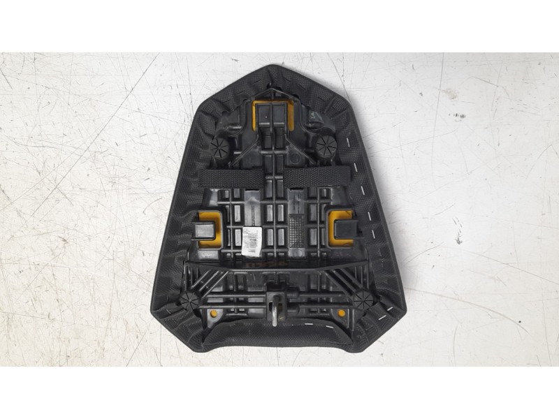 Recambio de asiento trasero para honda cbr 500r cbr 500 r referencia OEM IAM 77300MJWJ010  