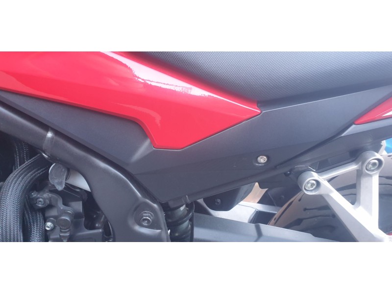 Recambio de moldura para honda cbr 500r cbr 500 r referencia OEM IAM 83621MKPJ000 83621MKPJ000 