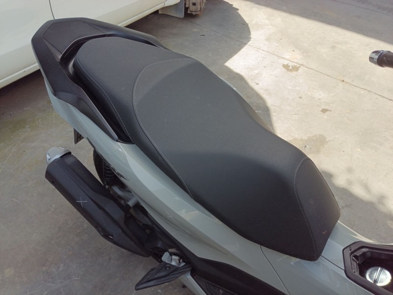 Recambio de asiento para honda pcx pcx 125 (jk05) referencia OEM IAM   