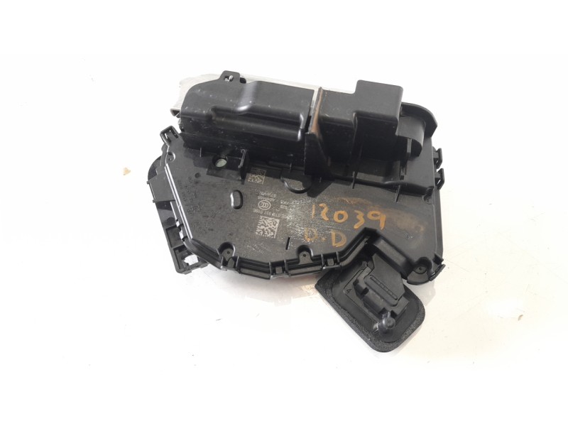 Recambio de cerradura puerta delantera derecha para seat ateca (khp) style xm referencia OEM IAM 5TB837016E  