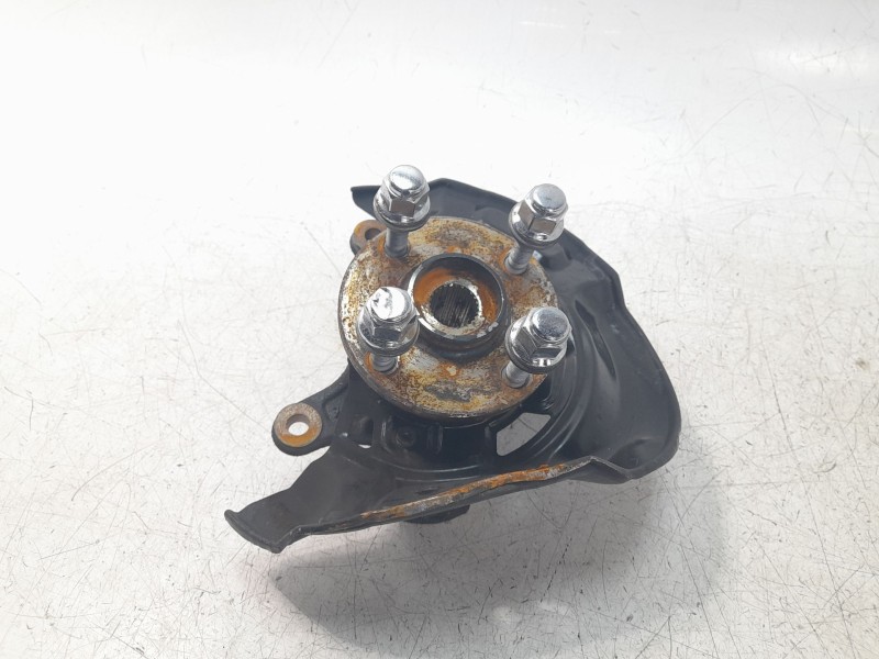 Recambio de mangueta delantera izquierda para toyota yaris hybrid feel referencia OEM IAM 432120D230  