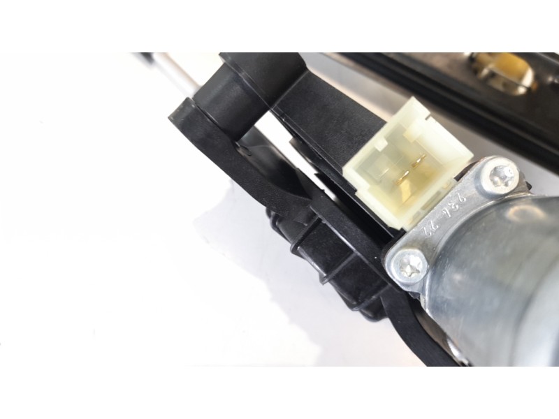 Recambio de elevalunas delantero derecho para seat ateca (khp) style xm referencia OEM IAM 575839462A  