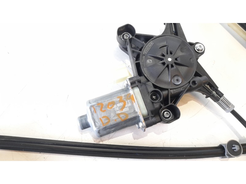 Recambio de elevalunas delantero derecho para seat ateca (khp) style xm referencia OEM IAM 575839462A  