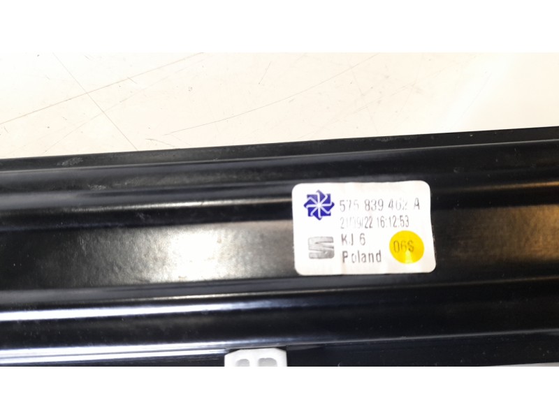 Recambio de elevalunas trasero derecho para seat ateca (khp) style xm referencia OEM IAM 575839462A  