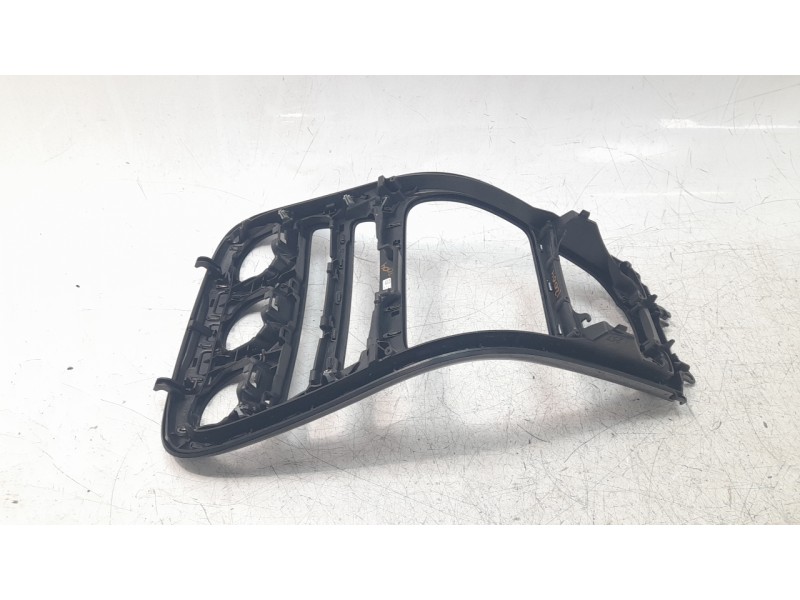 Recambio de consola central para mercedes-benz clase glc (w253) glc 220 d 4matic referencia OEM IAM A2536805702  