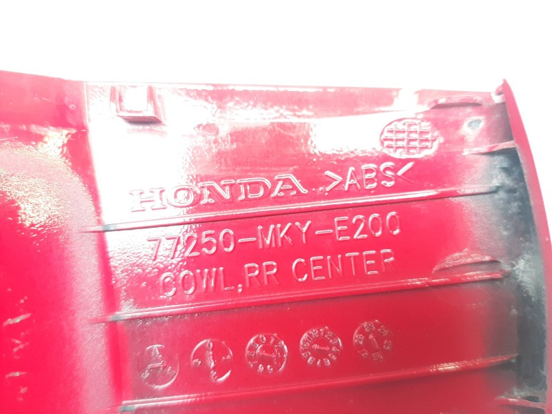 Recambio de moldura para honda cb 650r cb 650r referencia OEM IAM 77250MKYE200 77250MKYE20 