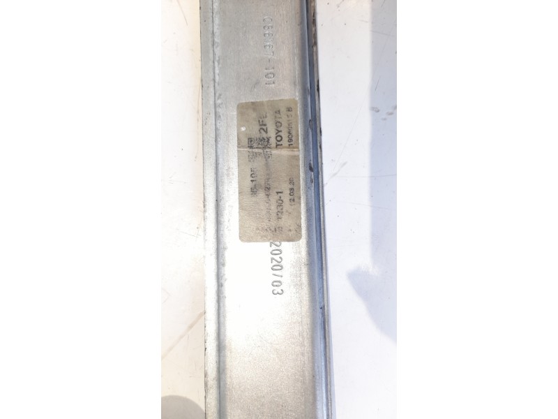 Recambio de elevalunas delantero izquierdo para toyota corolla (e21) hybrid active referencia OEM IAM 6982002741  