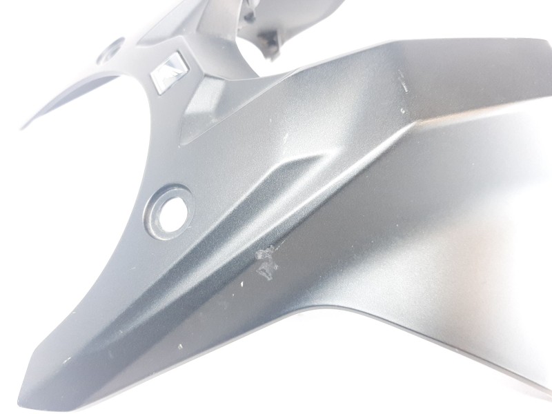 Recambio de moldura para honda cb 650r referencia OEM IAM 17570MKYD50ZJ 17570MKYD50ZJ 