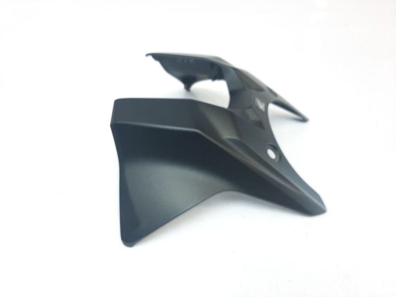 Recambio de moldura para honda cb 650r referencia OEM IAM 17570MKYD50ZJ 17570MKYD50ZJ 