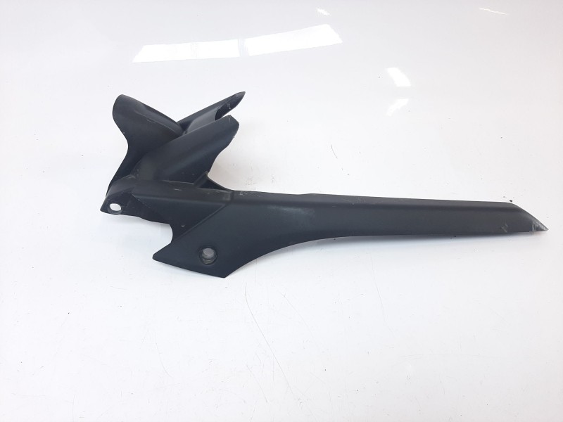 Recambio de guardabarros trasero para yamaha mt -07 referencia OEM IAM B4C2165000  