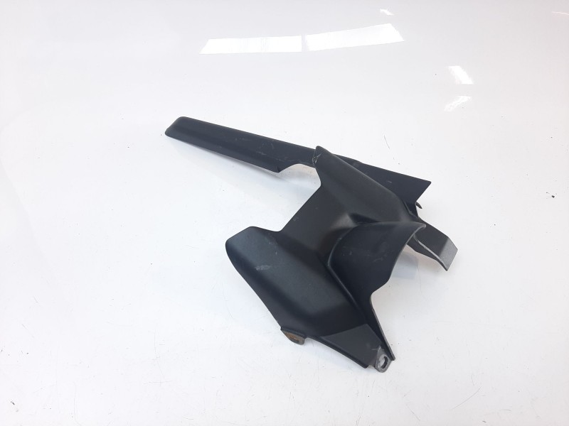 Recambio de guardabarros trasero para yamaha mt -07 referencia OEM IAM B4C2165000  