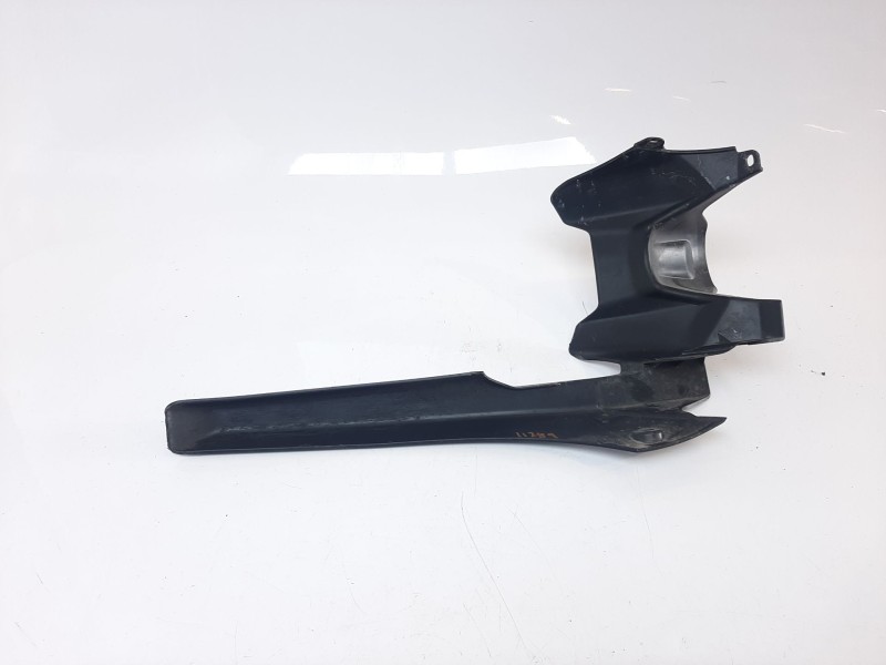 Recambio de guardabarros trasero para yamaha mt -07 referencia OEM IAM B4C2165000  