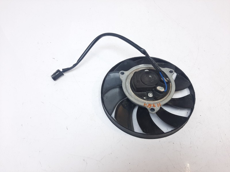 Recambio de electroventilador para yamaha mt -07 referencia OEM IAM BW31240500000  