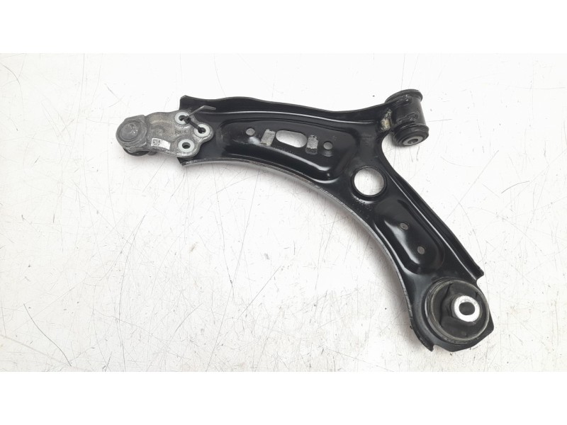 Recambio de brazo suspension delantero derecho para jeep compass (m7) longitude fwd referencia OEM IAM 68318010AD  