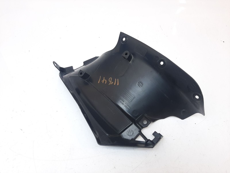 Recambio de moldura para honda cbr 650r cbr 650r referencia OEM IAM 64266MKND100  