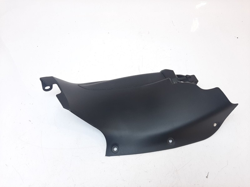 Recambio de moldura para honda cbr 650r cbr 650r referencia OEM IAM 64266MKND100  