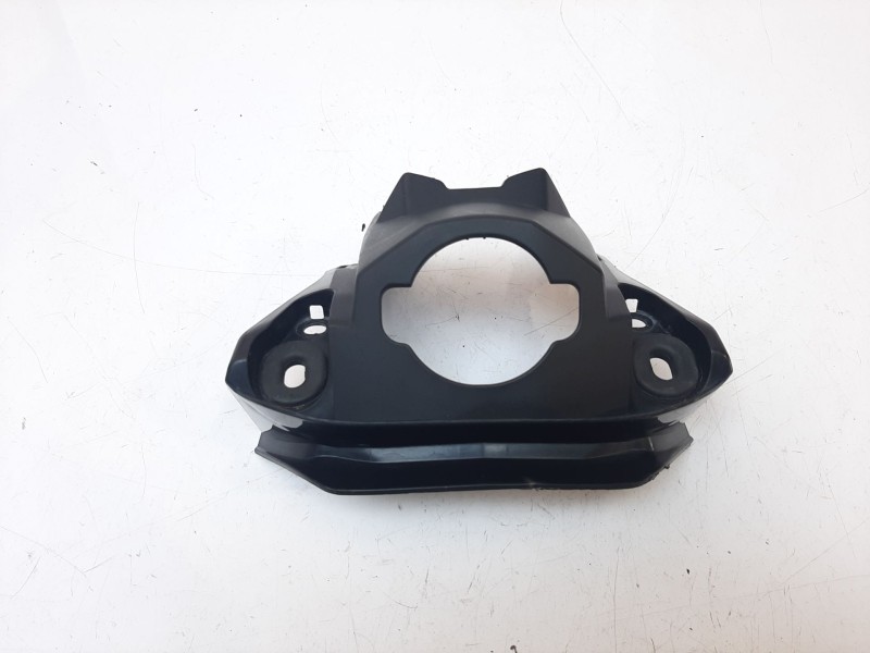 Recambio de moldura para honda cb 650r referencia OEM IAM 17575MKND500 17575MKND50 