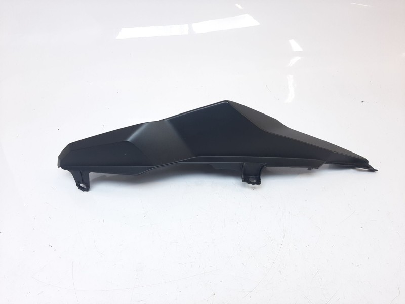 Recambio de colin trasero para honda cb 650r referencia OEM IAM 77241MKYD500  