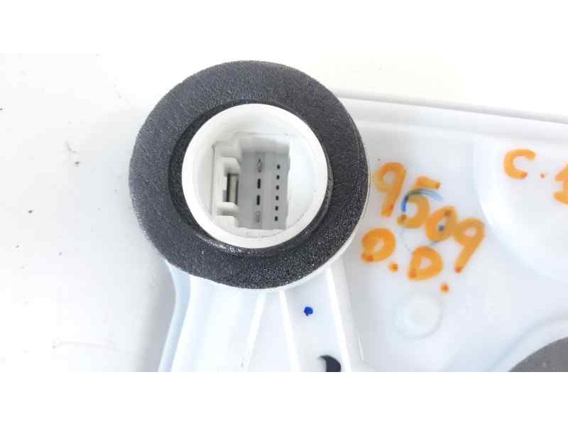 Recambio de cerradura puerta delantera derecha para citroen c1 feel edition referencia OEM IAM B000961880  