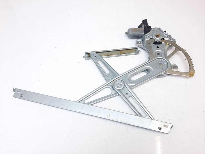 Recambio de elevalunas delantero derecho para toyota yaris hybrid feel referencia OEM IAM 698100D300 698100D300 