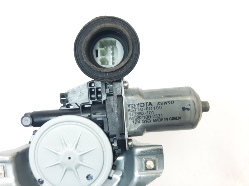 Recambio de elevalunas delantero derecho para toyota yaris hybrid feel referencia OEM IAM 698100D300 698100D300 