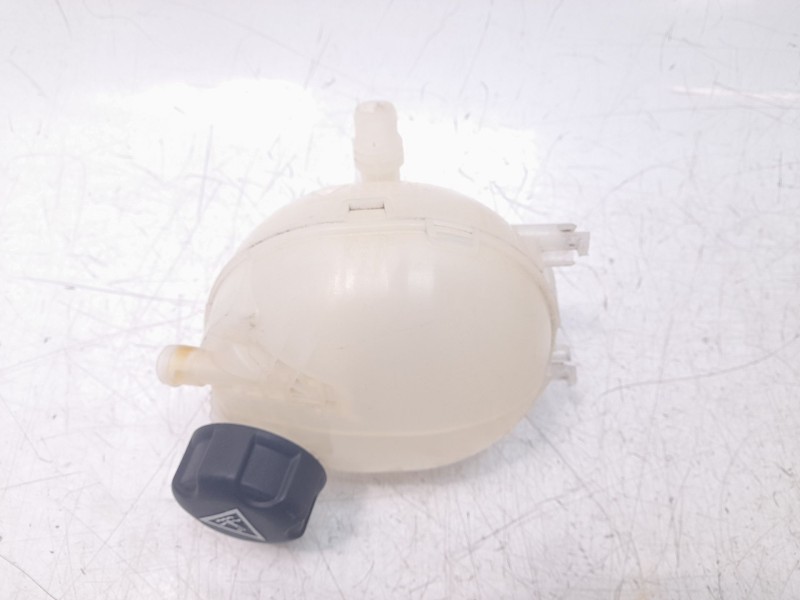 Recambio de deposito expansion para citroën c4 pure tech referencia OEM IAM 9824198680  