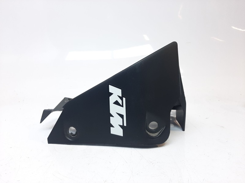 Recambio de moldura para ktm 125 duke 125 duke referencia OEM IAM 94108020000C1  
