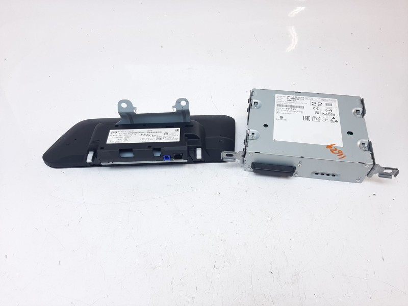Recambio de sistema navegacion gps para mazda 3 berlina (bp) referencia OEM IAM BDGF611J0B BDGF611J0B 