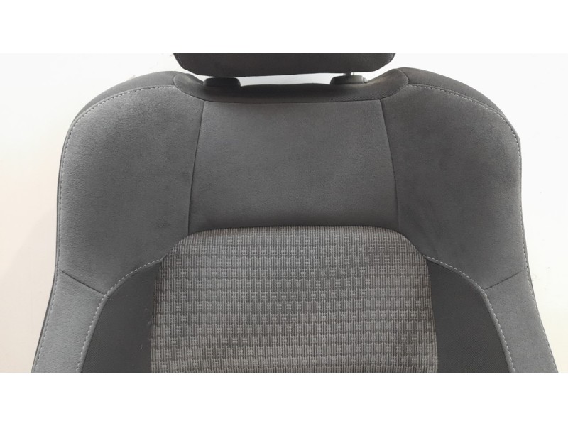 Recambio de juego asientos completo para toyota auris touring sports (e18) hybrid active business plus referencia OEM IAM 710720