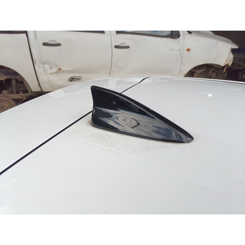 Recambio de antena para mazda 2 hatchback (dl, dj) 1.5 skyactiv-g m hybrid referencia OEM IAM   