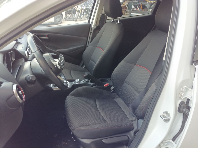 mazda 2 hatchback (dl, dj) del año 2022