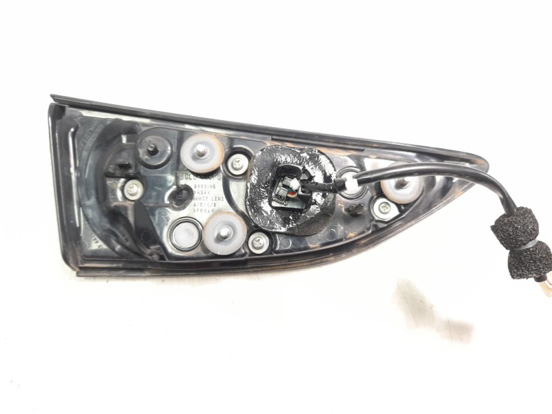 Recambio de piloto trasero derecho interior para mazda 3 berlina (bp) referencia OEM IAM BGLB513F0  