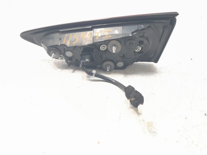 Recambio de piloto trasero izquierdo interior para mazda 3 berlina (bp) referencia OEM IAM BGLB513G0  