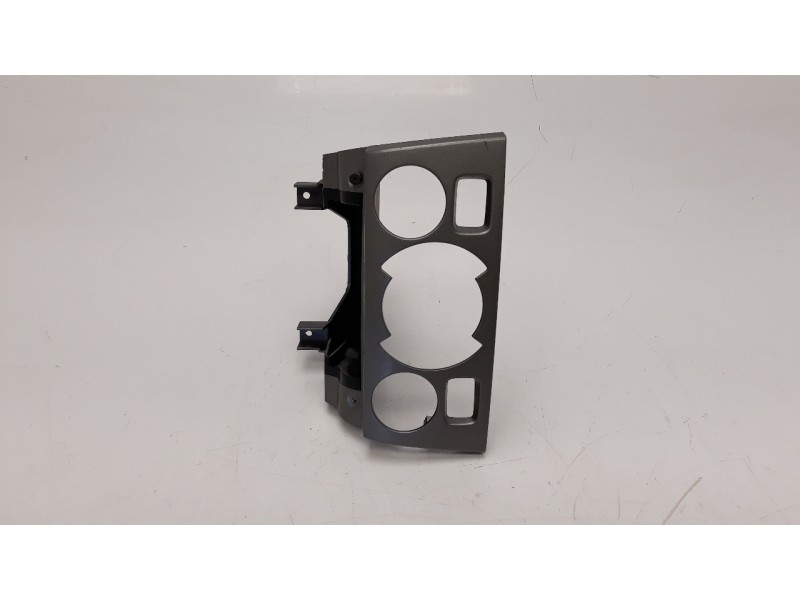 Recambio de moldura para peugeot 308 1.6 16v referencia OEM IAM 9660529177  