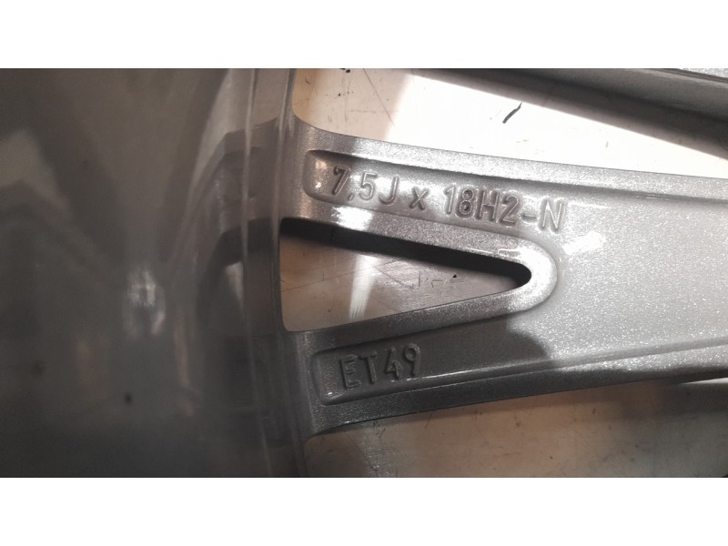 Recambio de llanta para mercedes-benz cla-klasse (bm 118) cla 180 (118.384) referencia OEM IAM A1774010600  