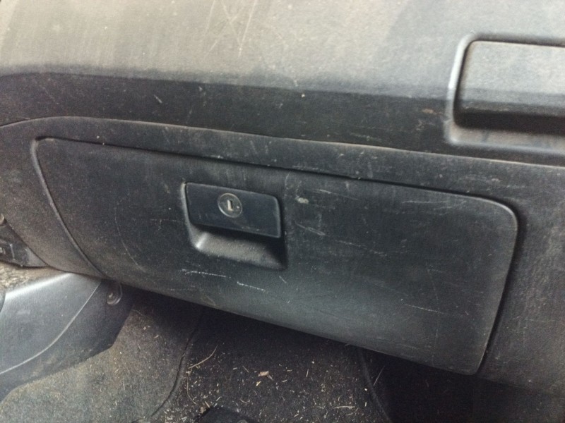 Recambio de guantera para toyota hilux vii pick-up (_n1_, _n2_, _n3_) 2.5 d-4d 4wd (kun25_) referencia OEM IAM   