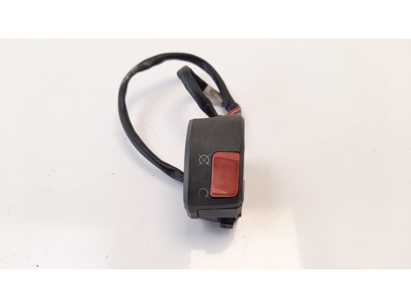 Recambio de piña luces derecha para ducati monster 696 referencia OEM IAM 65010071C  