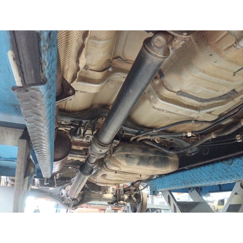 Recambio de transmision central para toyota hilux vii pick-up (_n1_, _n2_, _n3_) 2.5 d-4d 4wd (kun25_) referencia OEM IAM   