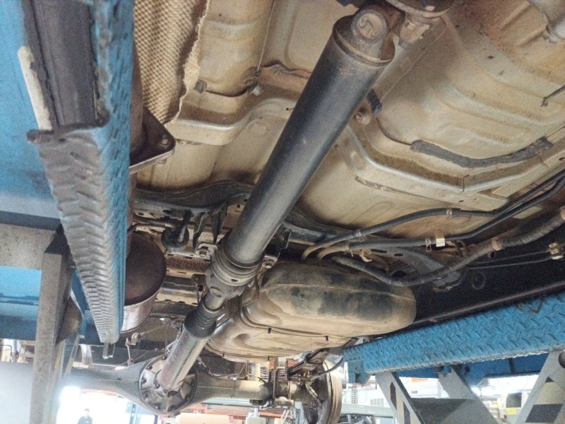 Recambio de transmision central para toyota hilux vii pick-up (_n1_, _n2_, _n3_) 2.5 d-4d 4wd (kun25_) referencia OEM IAM   