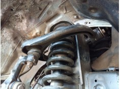 Recambio de brazo suspension superior delantero derecho para toyota hilux vii pick-up (_n1_, _n2_, _n3_) 2.5 d-4d 4wd (kun25_) r 2