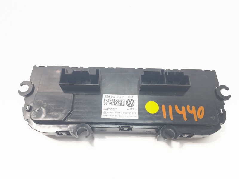 Recambio de mando climatizador para volkswagen passat variant (cb5) 2.0 tdi referencia OEM IAM 3G8907044P  