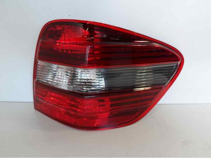 Recambio de piloto trasero derecho para mercedes-benz clase m (w164) referencia OEM IAM A1648204064 16504132 ME8244153