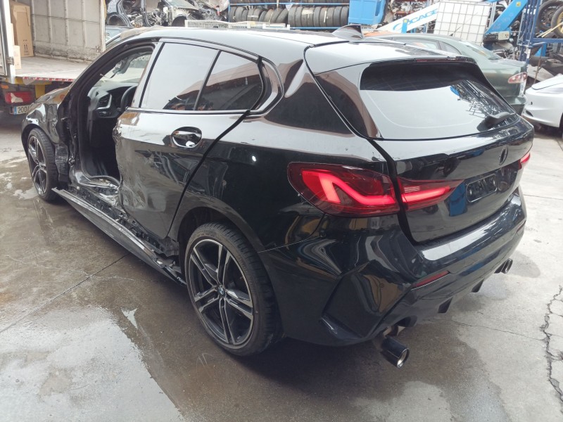 bmw 1 (f40) del año 2024