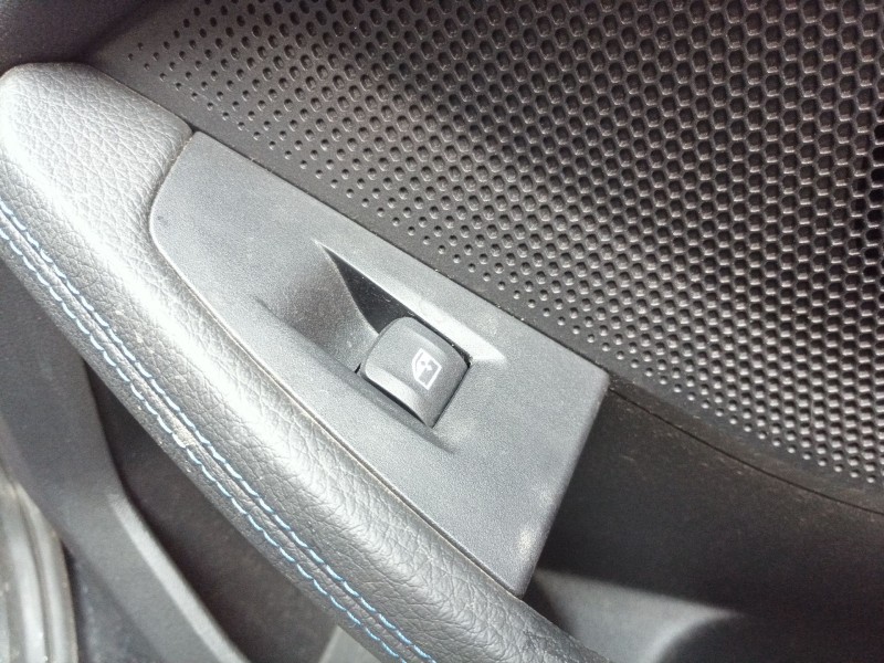 Recambio de mando elevalunas trasero derecho para bmw 1 (f40) 118 d referencia OEM IAM   
